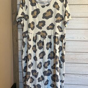 Stylish Leopard Print Dress